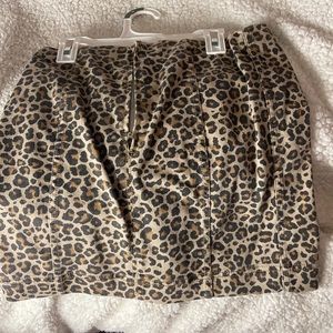 Leopard print skirt